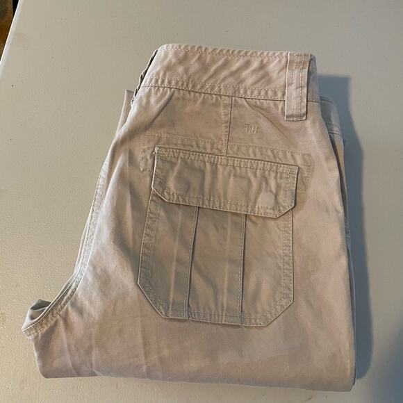 Tommy Hilfiger Women's Khaki Pants Size 10 Loose Cut Relaxed Outdoor Wear - Picture 8 of 10